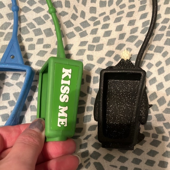 Set of 5 Used Bath and Body Works Hand Sanitizer Holders - Picture 4 of 6